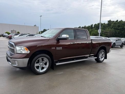 Used 2013 RAM 1500 Classic SLT w/ Remote Start & Security Group AWD/4WD image 1