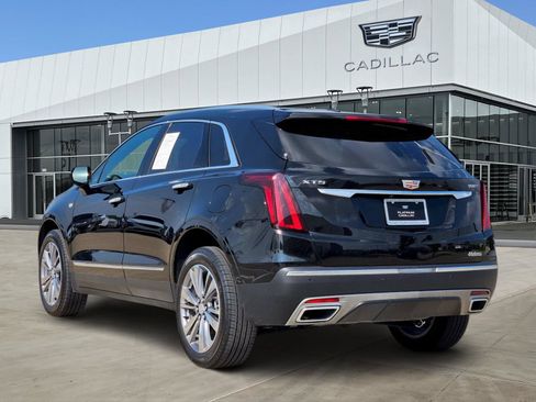 Certified 2025 Cadillac XT5 Premium Luxury FWD image 4
