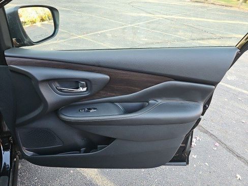 Used 2024 Nissan Murano Platinum w/ Cargo Package image 15