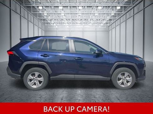 Used 2025 Toyota RAV4 XLE AWD/4WD image 5