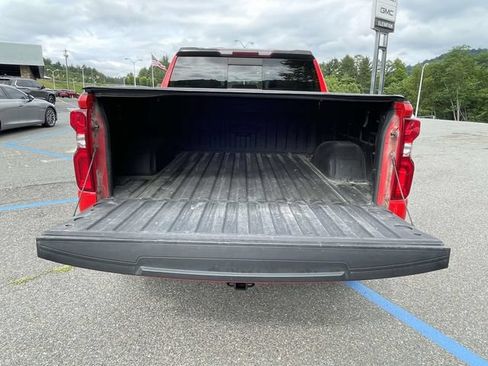 Used 2019 Chevrolet Silverado 1500 LT Trail Boss AWD/4WD image 11