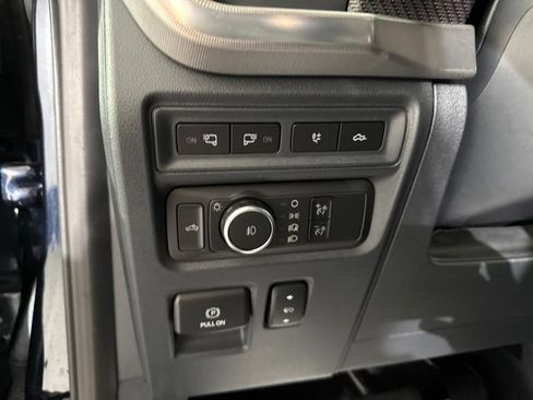 Used 2022 Ford F150 Raptor w/ Equipment Group 801A High AWD/4WD image 17