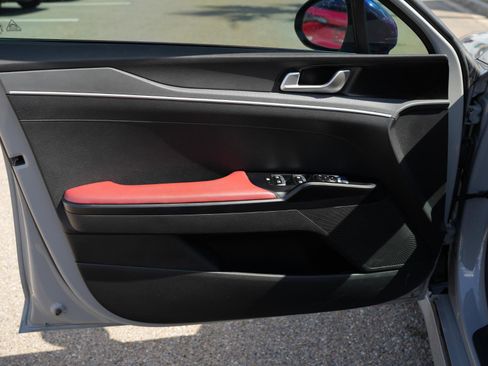 Used 2023 Kia K5 GT-Line image 12