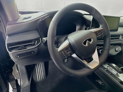 Certified 2026 INFINITI QX60 Luxe w/ Family Package image 13