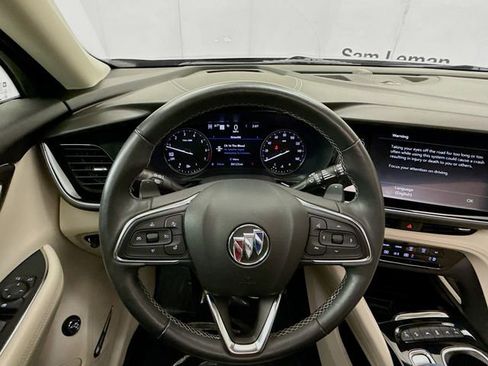 Used 2022 Buick Envision Avenir w/ Technology Package II image 11