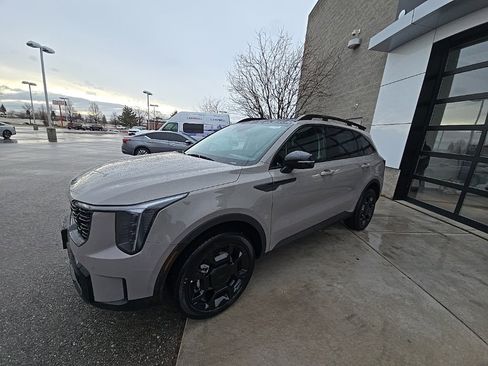 New 2026 Kia Sorento X-Line EX image 3