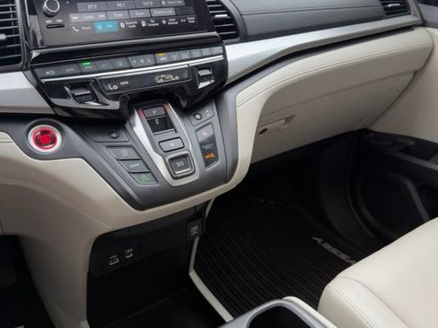 Certified 2025 Honda Odyssey EX-L image 25