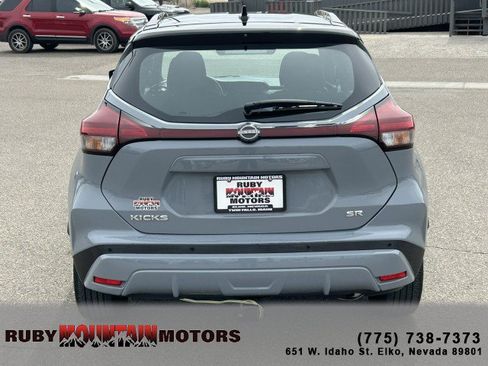 Used 2023 Nissan Kicks SR w/ Interior Electronics Package FWD image 5
