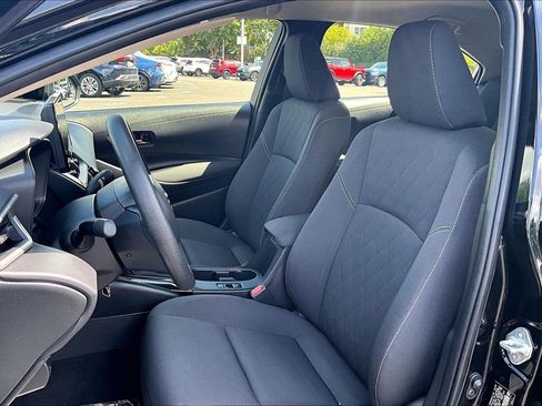 Used 2025 Toyota Corolla LE FWD image 23