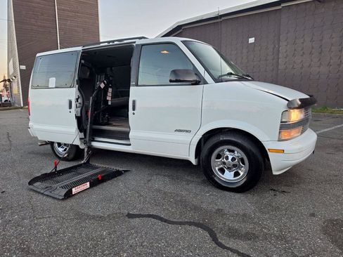 Used 2001 Chevrolet Astro Passenger RWD image 11