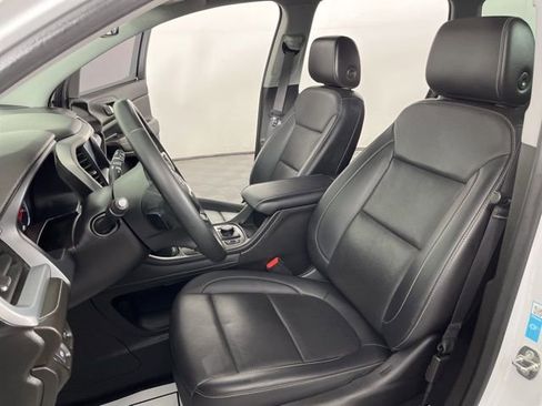 Used 2023 GMC Acadia SLT w/ Elevation Edition image 19