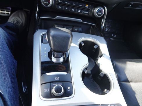 Used 2018 Kia Stinger GT2 image 26