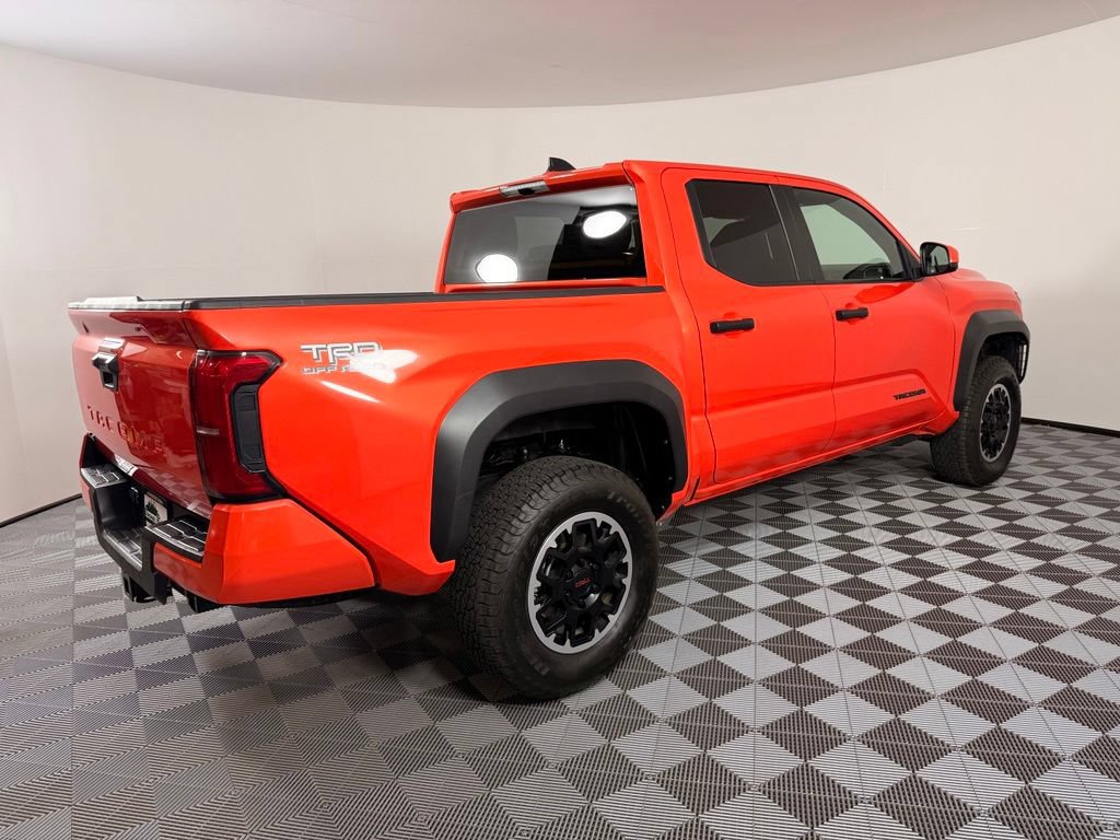 Used 2024 Toyota Tacoma TRD Off-Road AWD/4WD image 9