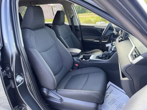 Certified 2019 Toyota RAV4 LE AWD/4WD image 22