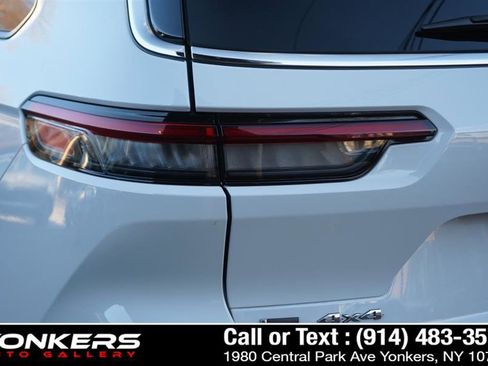 Used 2021 Jeep Grand Cherokee L Overland w/ Luxury Tech Group IV image 46