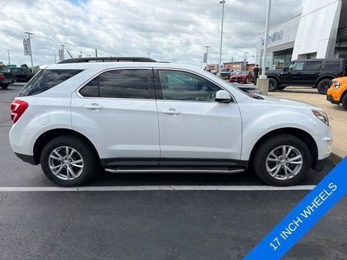 Used 2017 Chevrolet Equinox LT w/ Convenience Package FWD image 4