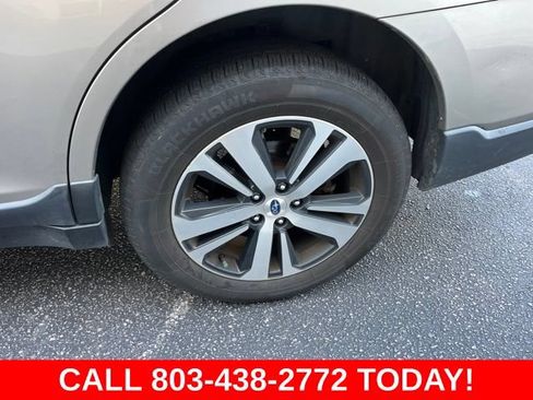 Used 2019 Subaru Outback 2.5i Limited AWD/4WD image 28