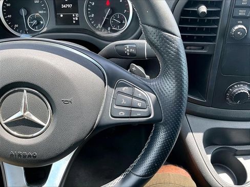 Used 2022 Mercedes-Benz Metris image 20
