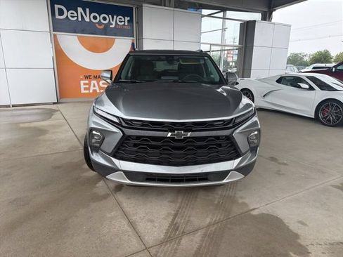 Used 2023 Chevrolet Blazer LT w/ Convenience Package AWD/4WD image 9