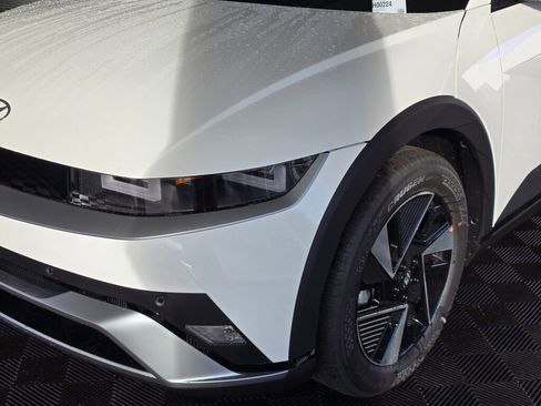 New 2026 Hyundai Ioniq 5 SEL image 10