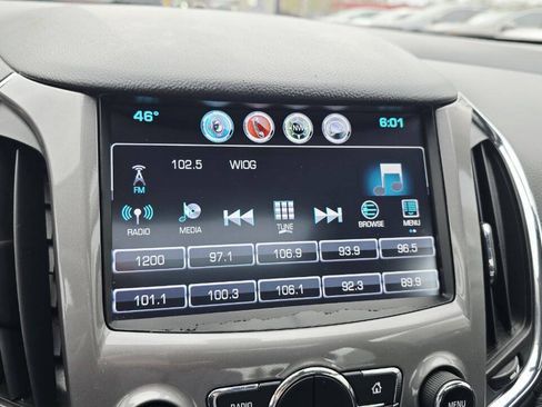 Used 2018 Chevrolet Cruze LT w/ LT True North Edition FWD image 16