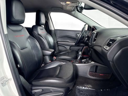 Used 2018 Jeep Compass Trailhawk w/ Leather Interior Group image 30