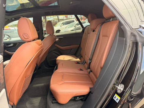 Used 2019 Audi Q8 Premium Plus w/ Premium Plus AWD/4WD image 9