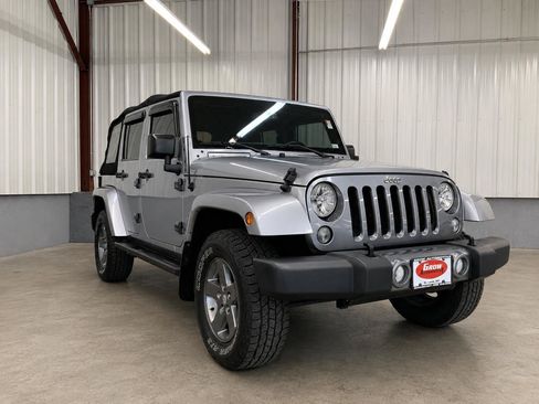 Used 2015 Jeep Wrangler Unlimited Sport AWD/4WD image 8
