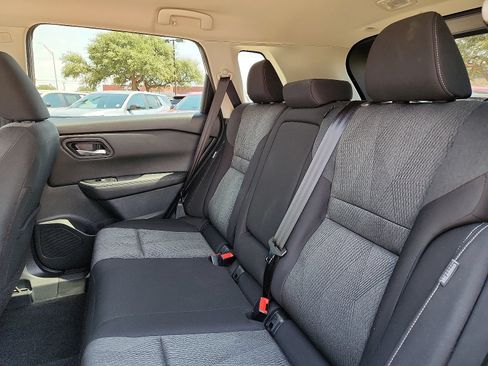 Used 2026 Nissan Rogue SV FWD image 11