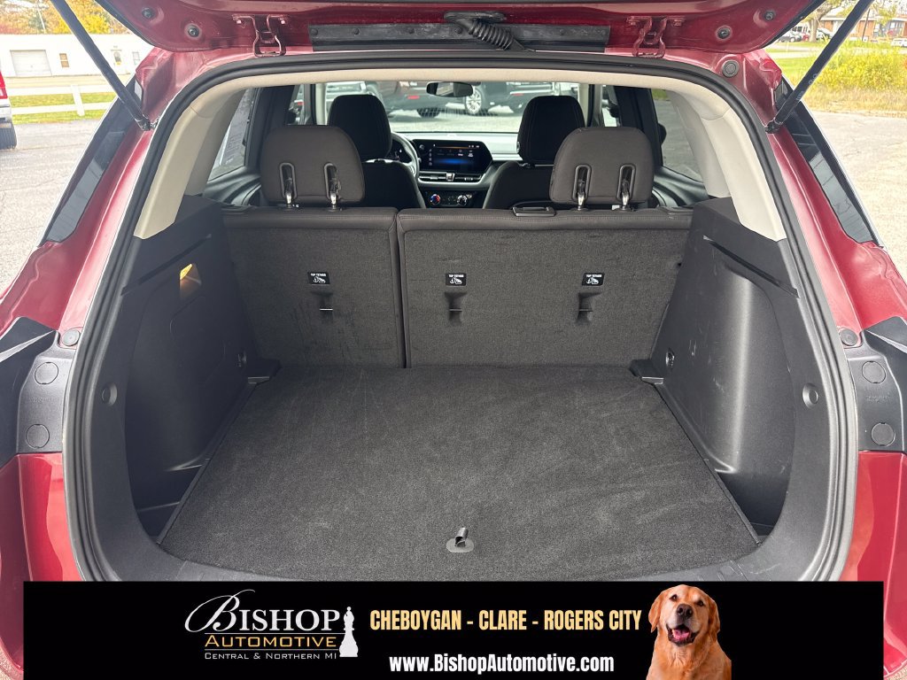 Used 2025 Chevrolet TrailBlazer LT AWD/4WD image 7