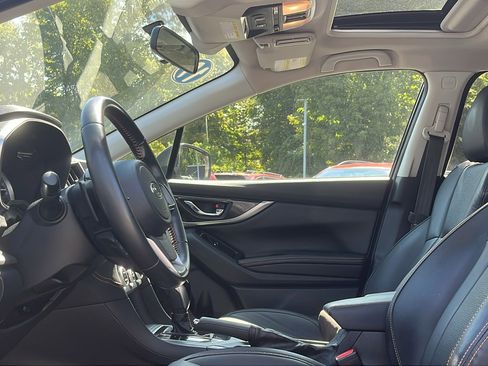 Used 2019 Subaru Crosstrek 2.0i Limited w/ Moonroof Package w/Navigation image 12