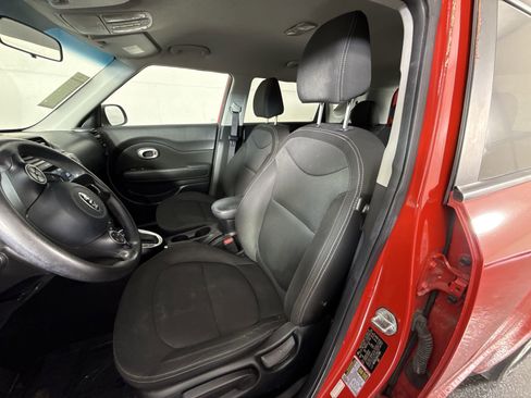 Used 2019 Kia Soul w/ Convenience Package image 15