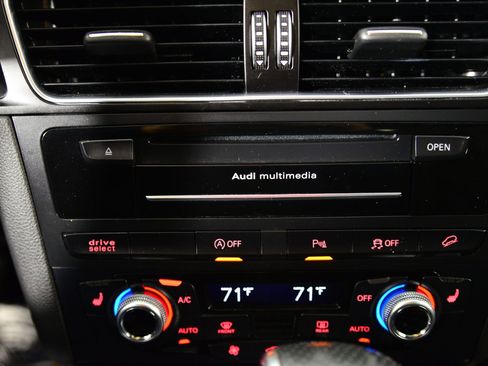 Used 2016 Audi Q5 3.0T Premium Plus w/ Technology Package image 29