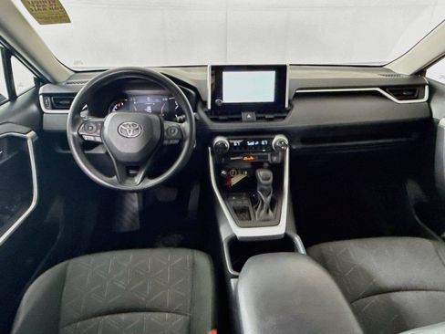 Used 2024 Toyota RAV4 XLE FWD image 29