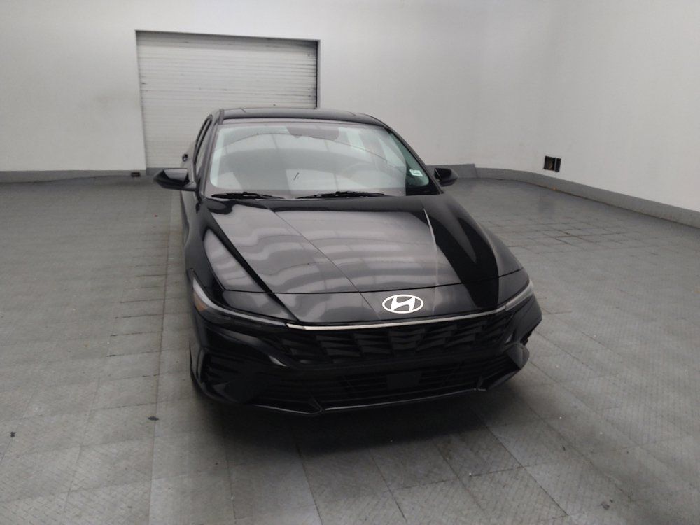 Used 2025 Hyundai Elantra SEL FWD image 14