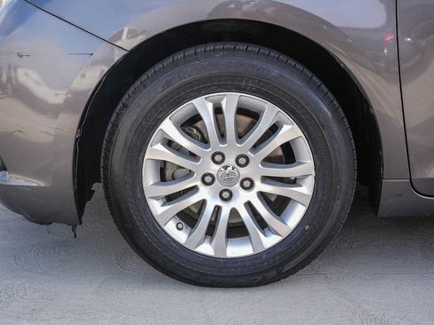 Used 2017 Toyota Sienna XLE w/ XLE Navigation Package FWD image 11