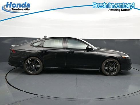 Used 2023 Honda Accord Sport image 11