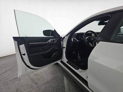 Used 2025 BMW 430i xDrive w/ M Sport Package image 19