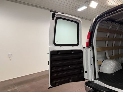 Used 2024 GMC Savana 2500 w/ Driver Convenience Package image 75