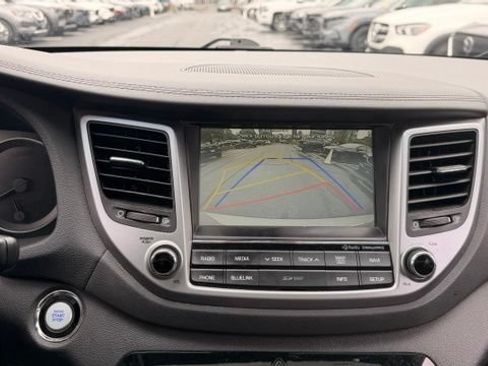 Used 2016 Hyundai Tucson Limited w/ Option Group 03 AWD/4WD image 12