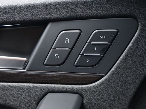 Used 2024 Audi Q5 2.0T Premium w/ Convenience Package image 15