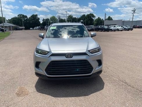 Used 2026 Toyota Grand Highlander FWD image 2