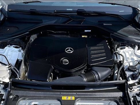 Used 2026 Mercedes-Benz GLC 300 4MATIC image 26