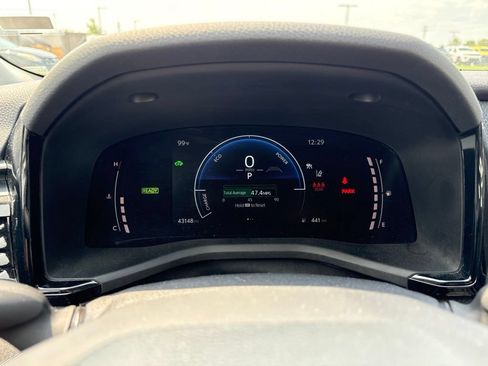 Used 2025 Toyota Camry LE FWD image 26