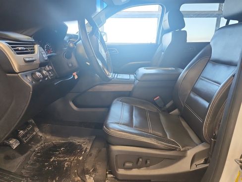Used 2018 GMC Yukon Denali image 8