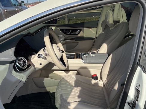 Used 2023 Mercedes-Benz EQS 580 4MATIC Sedan image 21
