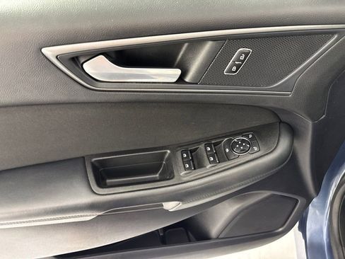 Used 2019 Ford Edge SE FWD image 27