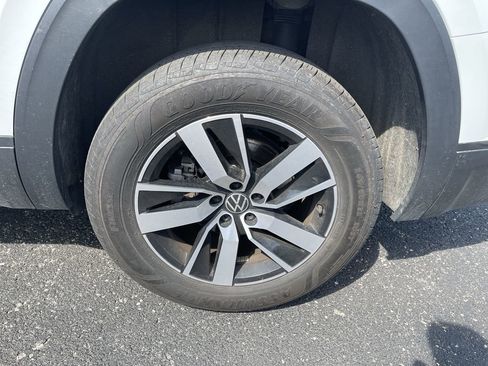 Used 2023 Volkswagen Atlas SE image 31