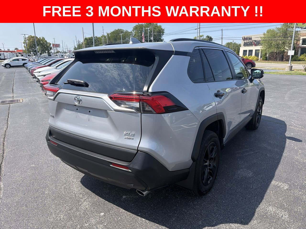 Used 2021 Toyota RAV4 XLE AWD/4WD image 29