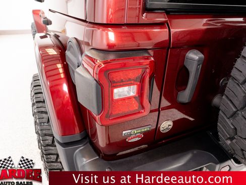 Used 2021 Jeep Wrangler Unlimited Rubicon AWD/4WD image 9